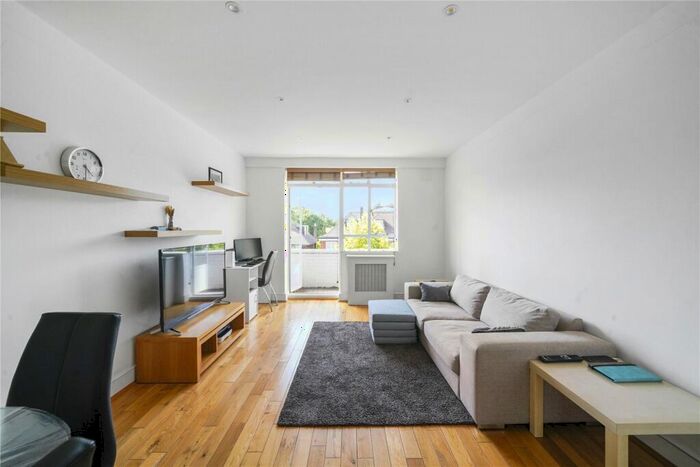 2 Bedroom Flat To Rent In Harrow Lodge, St John's Wood, NW8