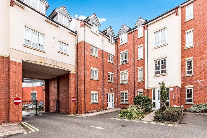 2 Bedroom Flat To Rent In Turberville Place, Warwick, CV34