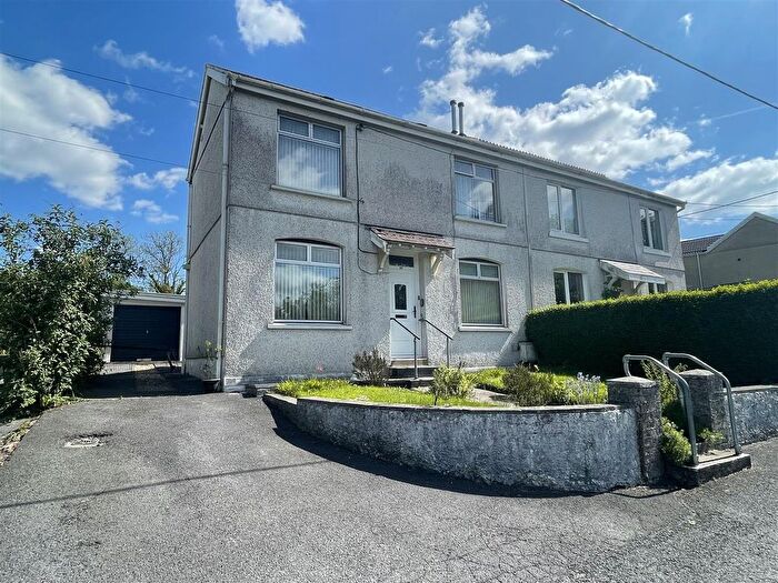 3 Bedroom Semi-Detached House For Sale In Heol Capel Ifan, Pontyberem, Llanelli, SA15