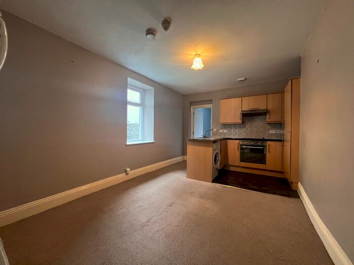 1 Bedroom Flat To Rent In Rochester Road, Mutley, Plymouth, PL4