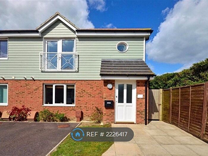 2 Bedroom Maisonette To Rent In Coldicott Mews, Bognor Regis, PO22