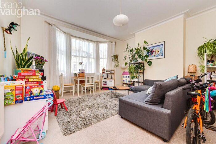 1 Bedroom Flat To Rent In Hova Villas, Hove, East Sussex, BN3
