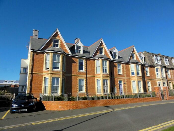 2 Bedroom Flat To Rent In Morwenna House, Summerleaze Crescent, Bude, EX23