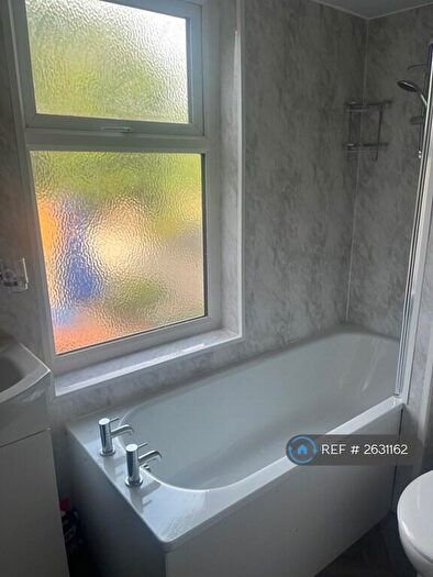 1 Bedroom Flat To Rent In Trafalgar Road, Portslade, Brighton, BN41