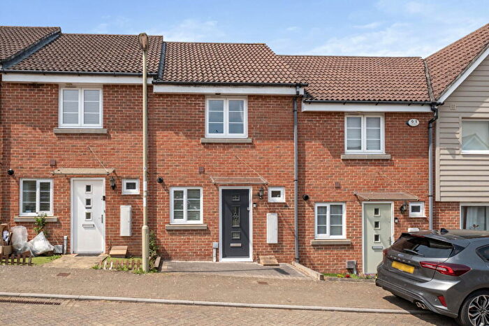 2 Bedroom Terraced House For Sale In Englefield Way, Basingstoke, RG24