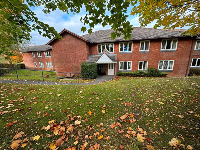 1 Bedroom Retirement Property For Sale In Priory Court, Shelly Crescent, Monkspath, B90