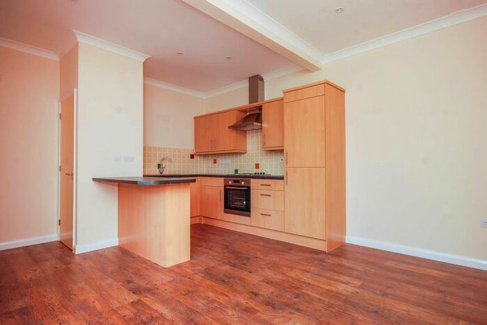 1 Bedroom Flat To Rent In Farnham Road, Guildford, GU2