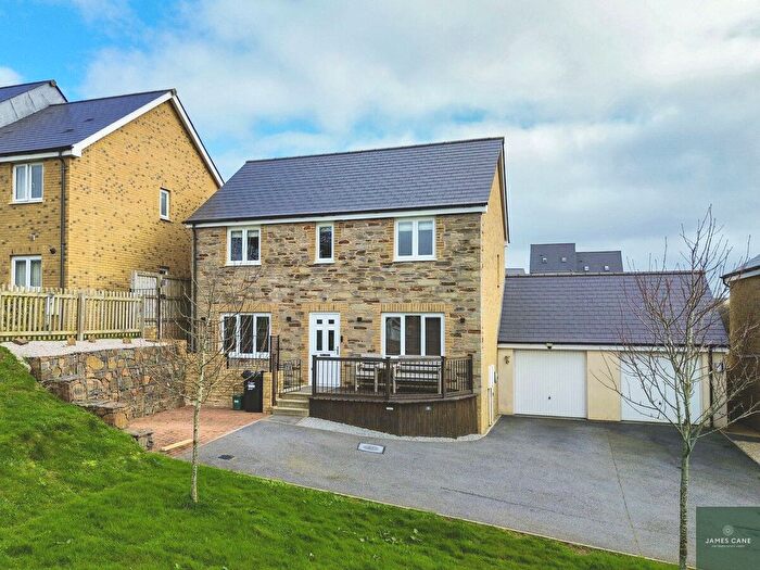 4 Bedroom Detached House For Sale In Gwarak Tewdar, Truro, TR1