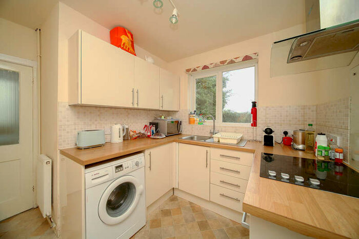 4 Bedroom Semi-Detached House To Rent In George Borrow Road, Norwich, NR4