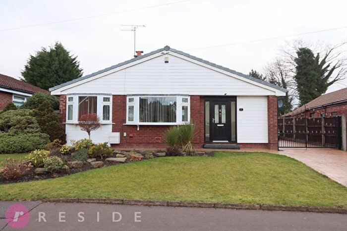 3 Bedroom Detached Bungalow For Sale In Lynnwood Drive, Cutgate, Rochdale, OL11