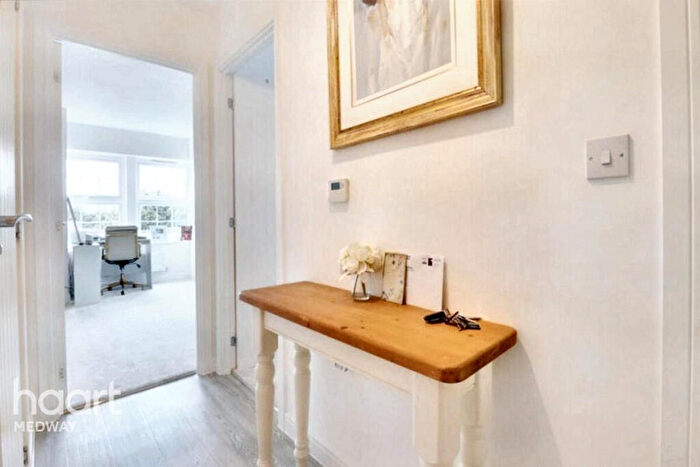 1 Bedroom Apartment For Sale In Worrall Drive, Rochester, ME1