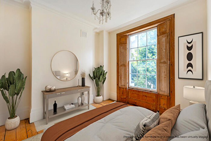 1 Bedroom Flat For Sale In Elmore Street, London, N1