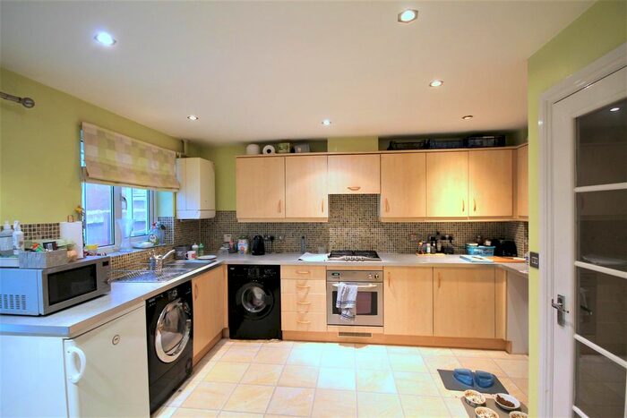 3 Bedroom Detached House To Rent In Tunbridge Way, Emersons Green, Bristol, BS16