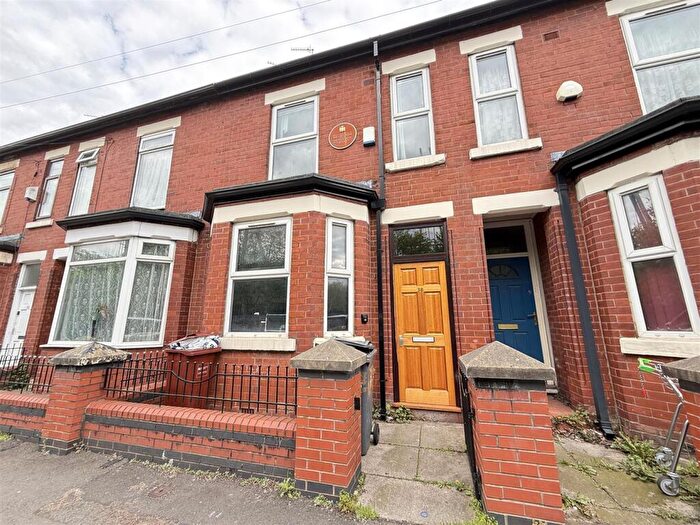 2 Bedroom Terraced House For Sale In Bank Street, Manchester, M11