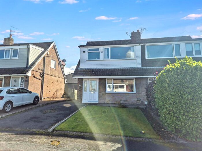 3 Bedroom Semi-Detached House For Sale In Witney Avenue, Blackburn, BB2