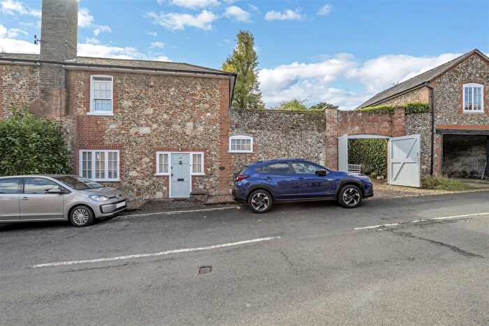 3 Bedroom Cottage For Sale In Beech Rise, Bury St. Edmunds, IP33