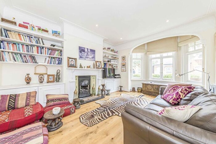 3 Bedroom Property To Rent In Foulser Road, London, SW17