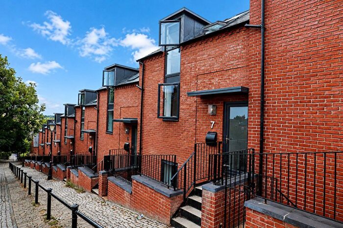 3 Bedroom Terraced House For Sale In Motherby Hill, Lincoln, LN1