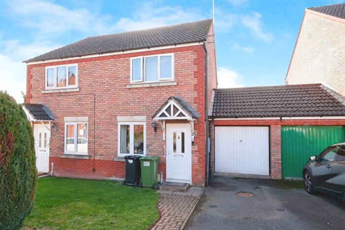 2 Bedroom Semi-Detached House For Sale In Green Ash Close, Hereford, HR2
