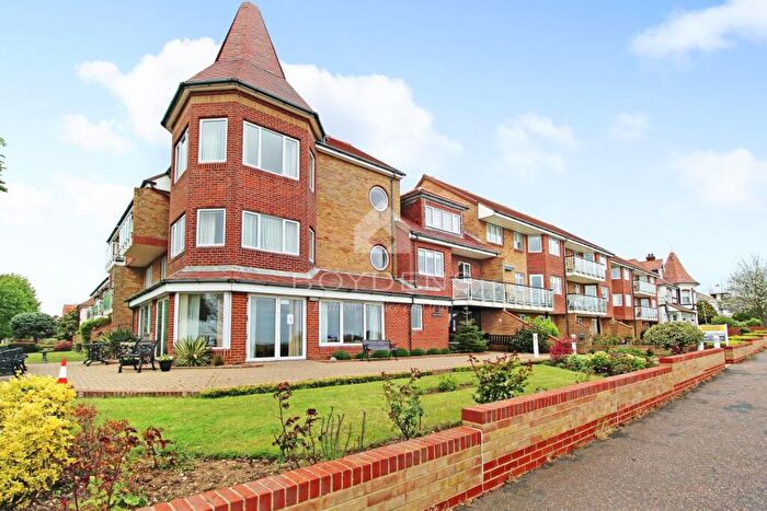 2 Bedroom Flat To Rent In Frinton Lodge, Frinton On Sea, CO13