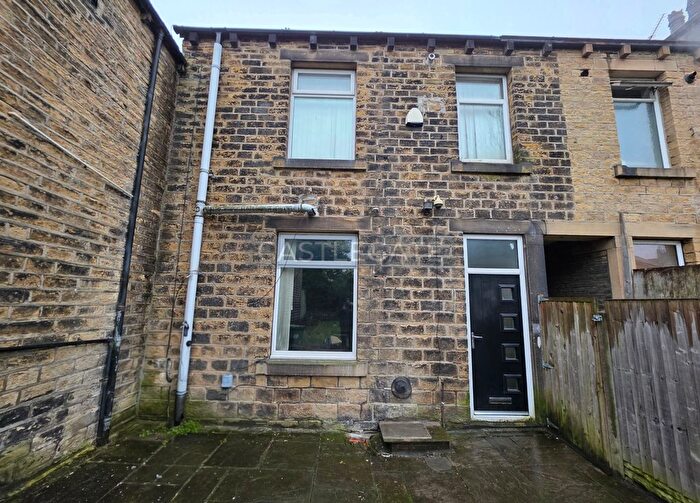 2 Bedroom Terraced House For Sale In North Street, Lockwood, Huddersfield, West Yorkshire, HD1