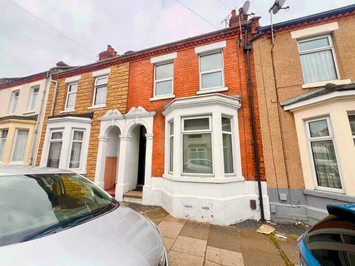 4 Bedroom House To Rent In Whitworth Road, Northampton, NN1
