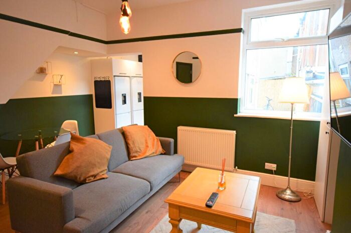 6 Bedroom House To Rent In Avonvale Road, Bristol, BS5