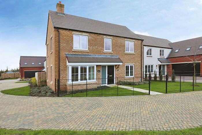 4 Bedroom Detached House For Sale In Hazel Grove, Retford, DN22