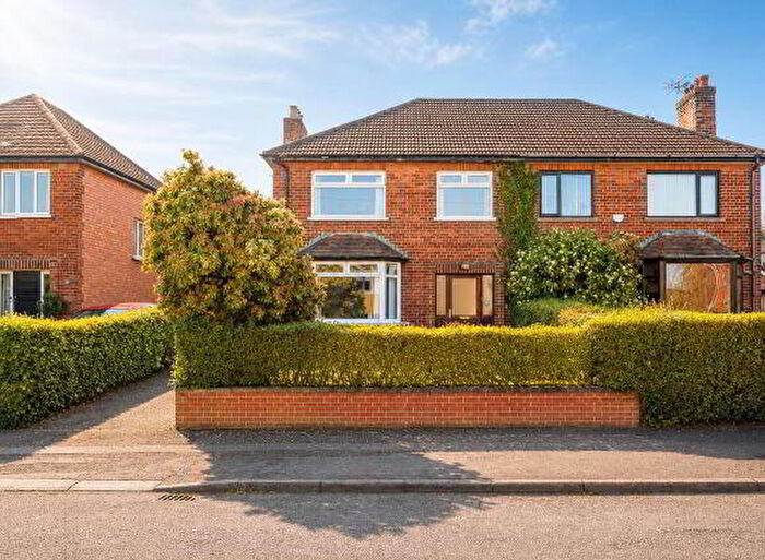 3 Bedroom Semi-Detached House For Sale In Gilnahirk Park, Belfast, BT5