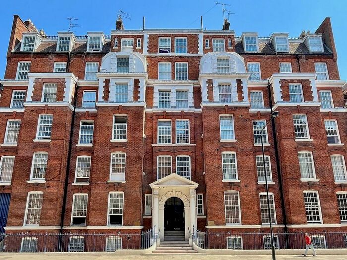 Studio To Rent In Hunter Street, London, WC1N