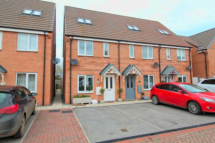 3 Bedroom House To Rent In Avocet Close, Hornsea, HU18
