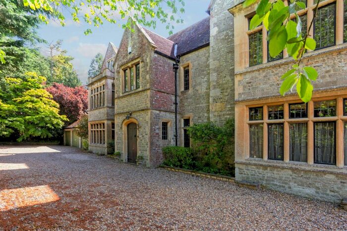 6 Bedroom Detached House For Sale In Grange Lane, Warminster, Wiltshire, BA12