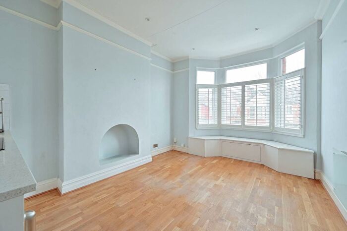 1 Bedroom Flat To Rent In Vaughan Road, West Harrow, Harrow, HA1