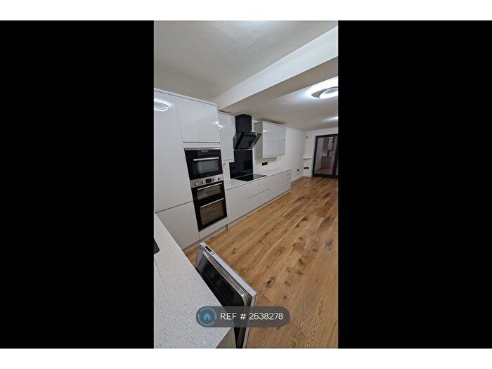 3 Bedroom Terraced House To Rent In Garden Road, Walton-On-Thames, KT12