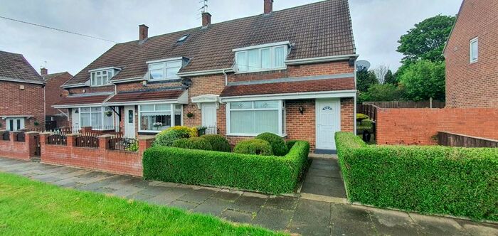 3 Bedroom Semi-Detached House To Rent In Galashiels Road, Grindon, Sunderland, SR4