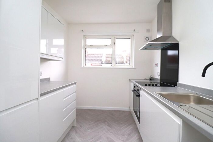 1 Bedroom Flat To Rent In Gosport, Hampshire, PO12
