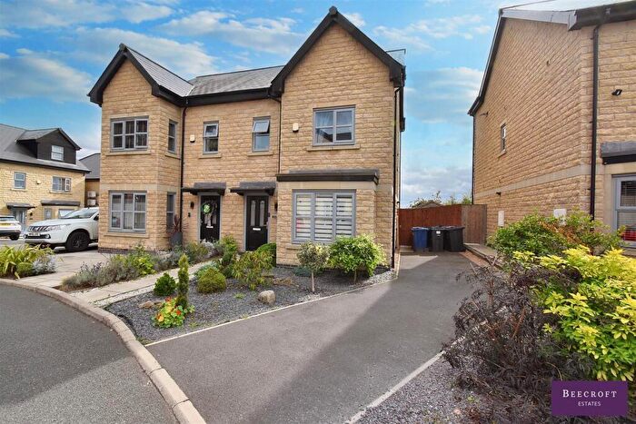 4 Bedroom Semi-Detached House For Sale In The Woodlands, Bolton-Upon-Dearne, Rotherham, S63