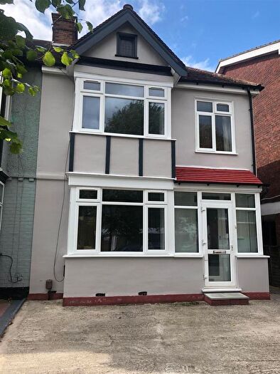 3 Bedroom Semi Detached House To Rent In Talbot Road, Wembley, Middlesex, HA0