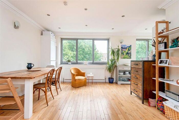 2 Bedroom Flat To Rent In Hackney Road, Hackney Road, E2