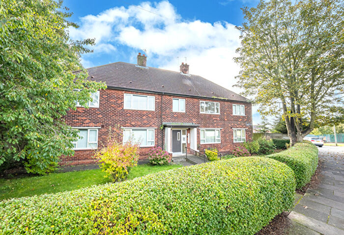 2 Bedroom Flat To Rent In Bryer Road, Prescot, Merseyside, L35