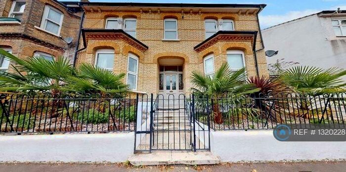 3 Bedroom Terraced House To Rent In Waldegrave Road, London, SE19