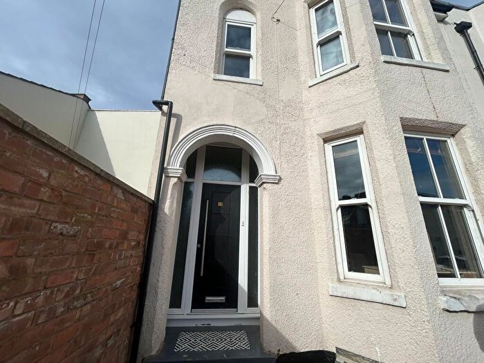 7 Bedroom End Of Terrace House To Rent In Forfield Place, Leamington Spa, CV31