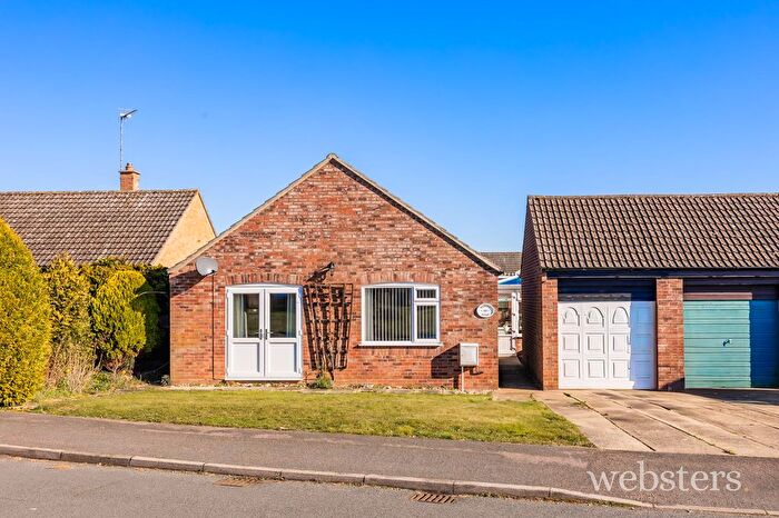 3 Bedroom Detached Bungalow For Sale In Gwyn Crescent, Fakenham, NR21
