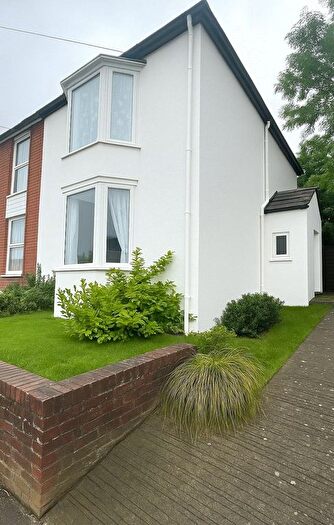 3 Bedroom Semi-Detached House For Sale In Fairlee Road, Newport, Isle Of Wight, PO30
