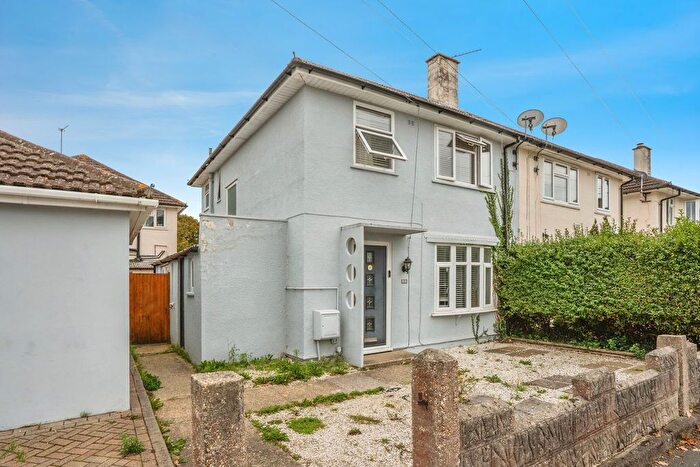 3 Bedroom Semi-detached House For Sale In Beauchamp Avenue, Gosport, PO13
