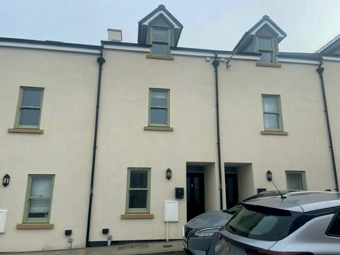 3 Bedroom House To Rent In Chesil Beach Mews - Chiswell, DT5