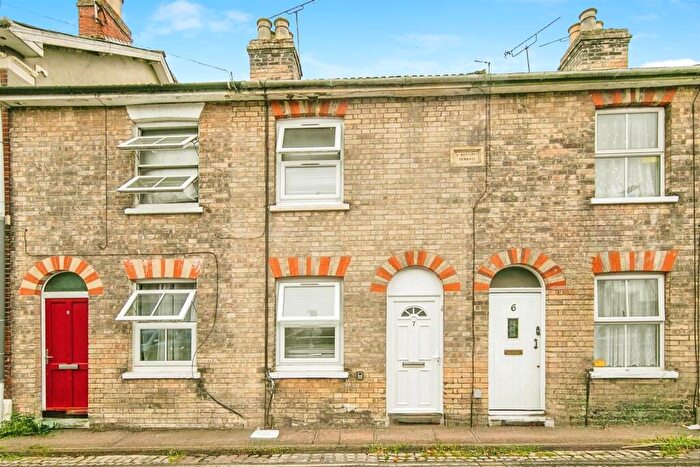 2 Bedroom Terraced House For Sale In Priory Street, Colchester, CO1