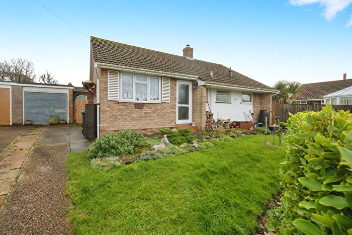 2 Bedroom Detached Bungalow For Sale In Chanctonbury Drive, Hastings, TN34