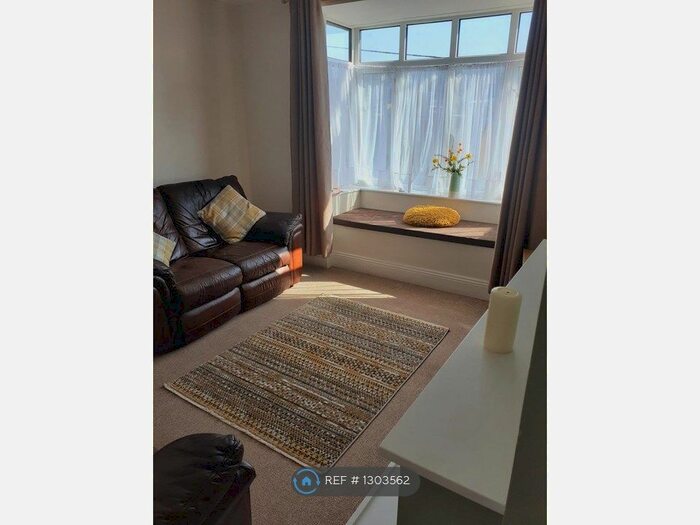 1 Bedroom Flat To Rent In Radford Park Road, Plymstock, PL9