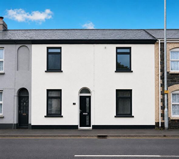 5 Bedroom House For Sale In Calf Street, Torrington, EX38